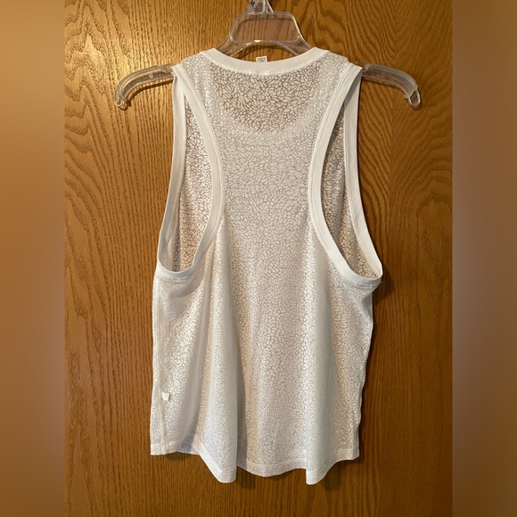 Lululemon Tank - Picture 2 of 4